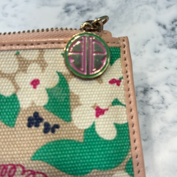 Lilly Pulitzer Coin Purse - Picture 5 of 5